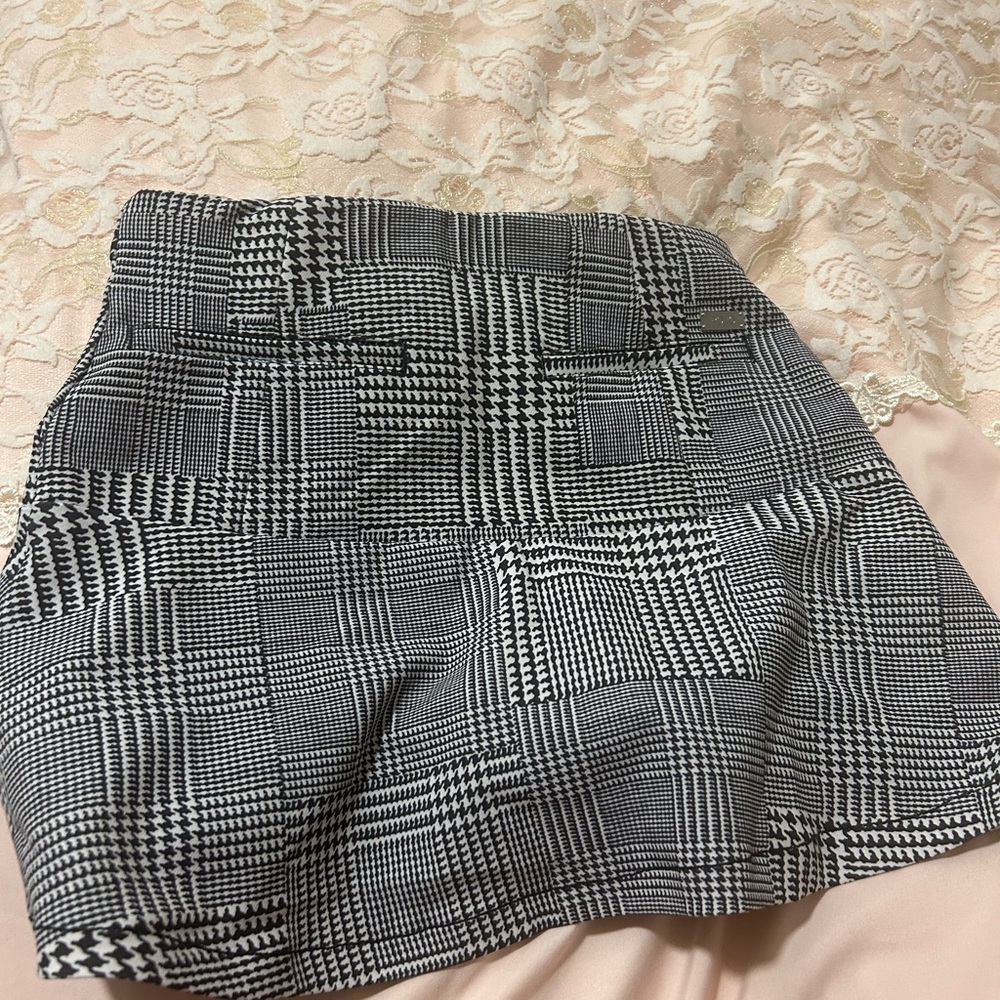 Polo Golf Black and White Skirt - Picture 5 of 7